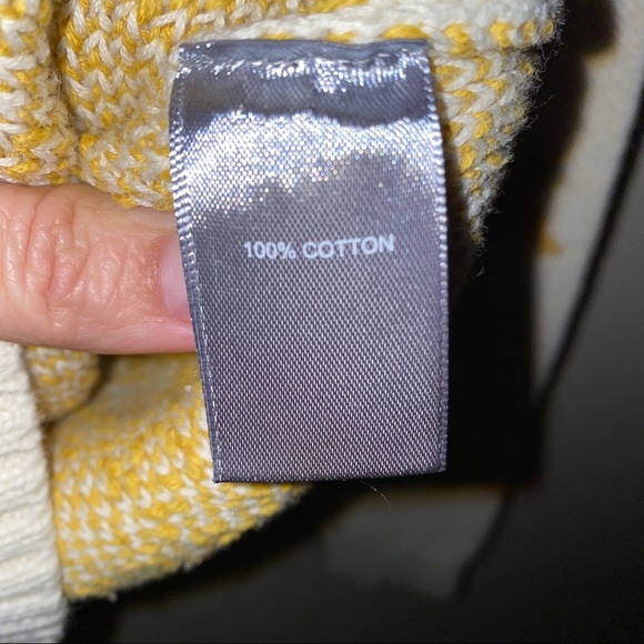 Marled Cream and Mustard Star Sweater Medium - Picture 6 of 7